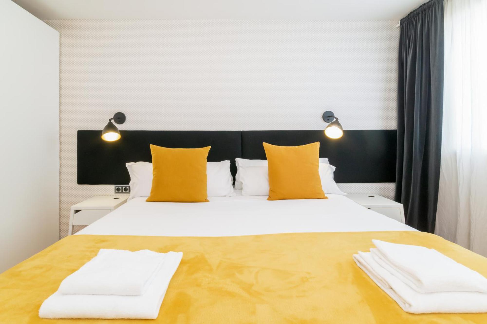 Unique Rentals - Placa Catalunya Central Apartments Barcellona Esterno foto