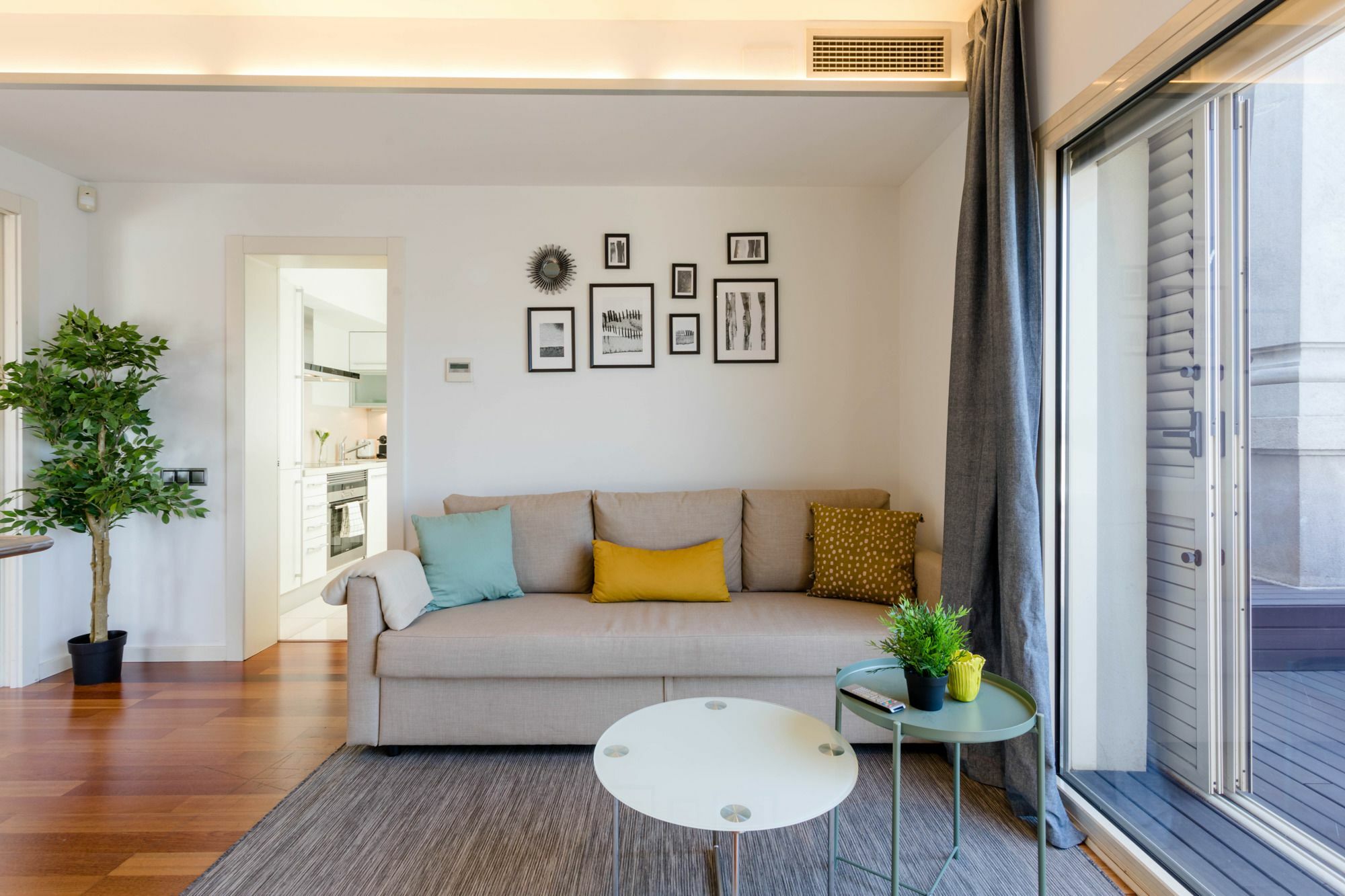 Unique Rentals - Placa Catalunya Central Apartments Barcellona Esterno foto