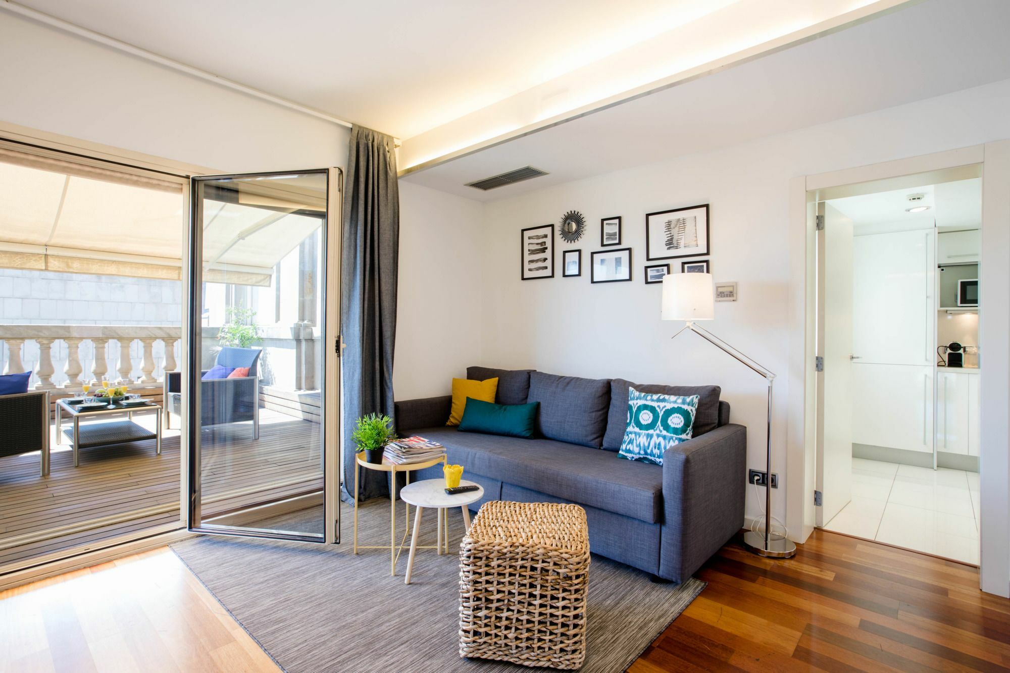 Unique Rentals - Placa Catalunya Central Apartments Barcellona Esterno foto